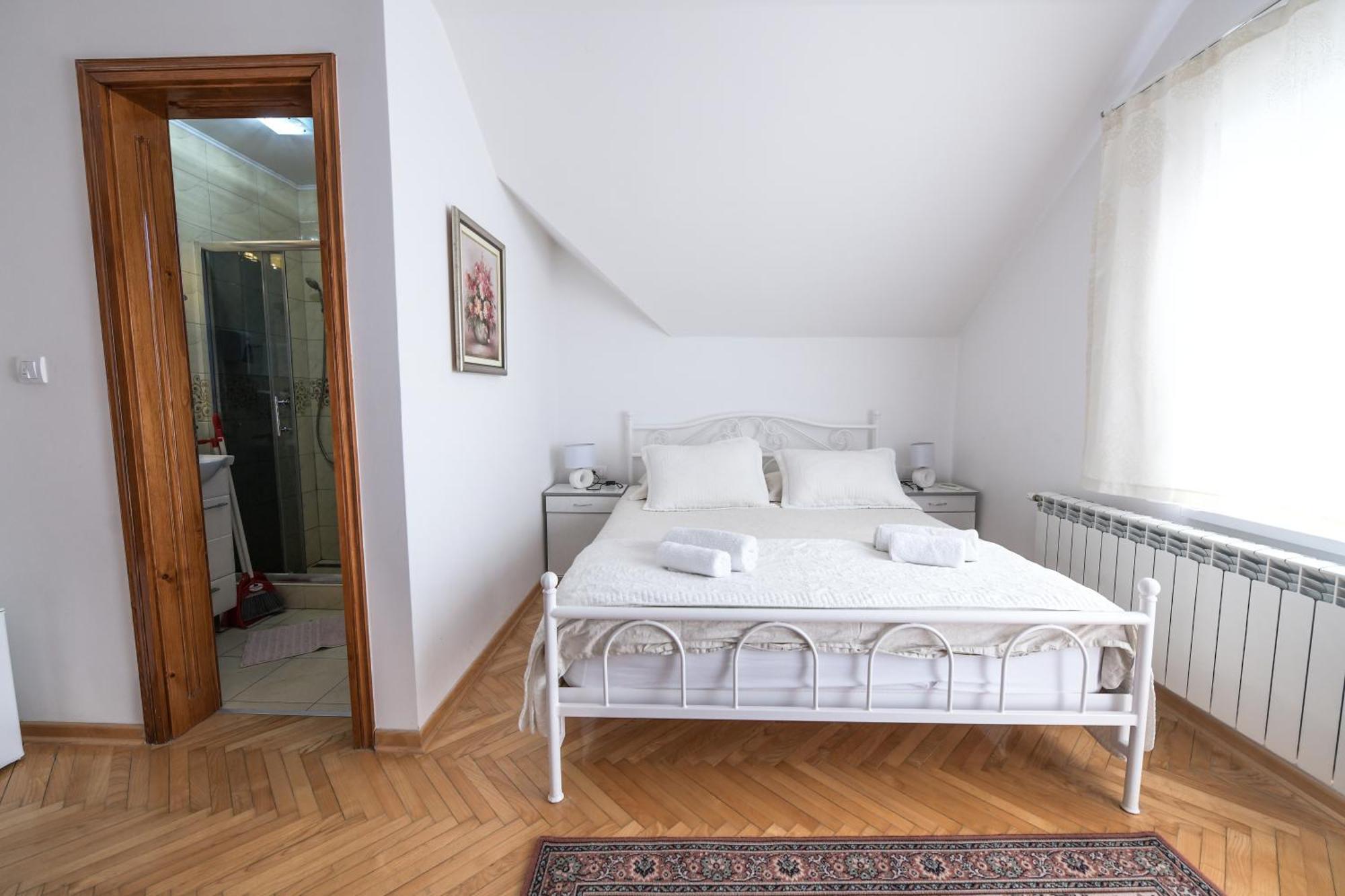 Suncani Breg Apartments Vrdnik Rom bilde