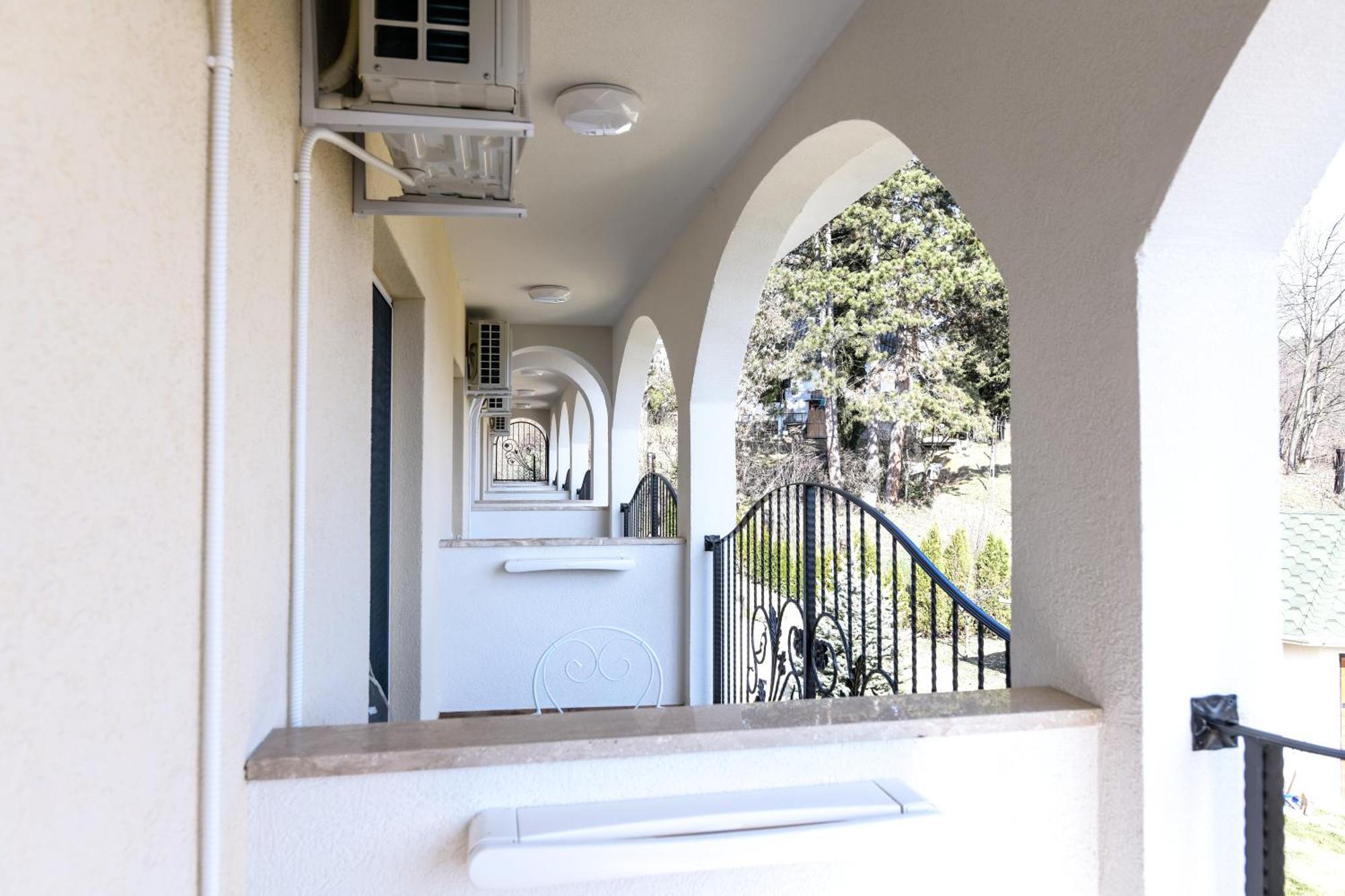 Suncani Breg Apartments Vrdnik Rom bilde